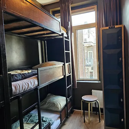 Hostel Crossroads