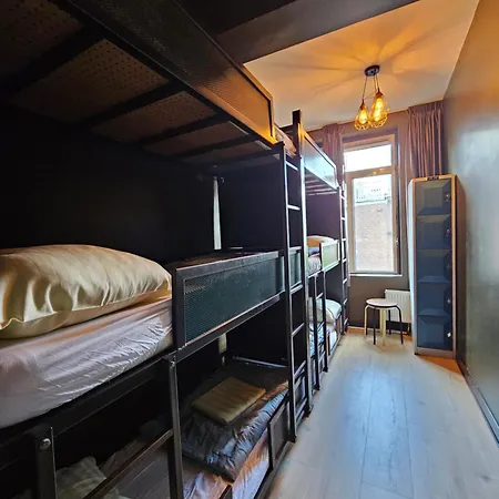 House Of Pods Vandrarhem Amsterdam