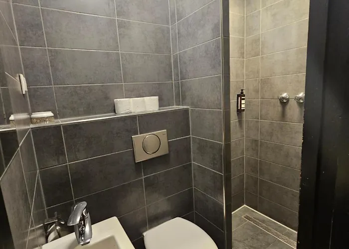 Crossroads Hostel Amsterdam *