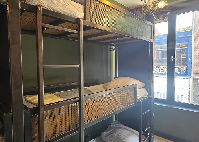 Crossroads Hostel Amsterdam Hostel