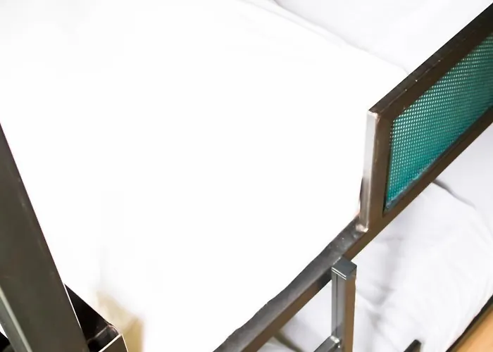 Crossroads Hostel Amsterdam Hostel *