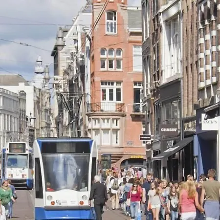 ホステル Crossroads *